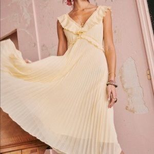 *NWT* Sézane Rachelle Dress in Pastel Yellow
